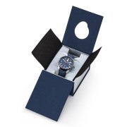 Coffret bleu marine, écrin de la montre.
