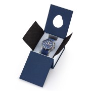 Coffret bleu marine, écrin de la montre.