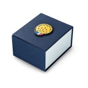 Écrin avec logo Patrouille de France refermant la boite.