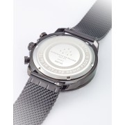 Dos de la montre avec visuel Patrouille de France gravé dans le métal.