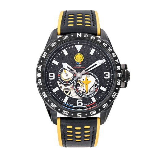 Montre en metal avec cadran noir laissant apparaitre le mécanisme de la montre.