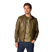 Veste en cuir de coloris vert kaki.