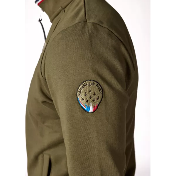 Patch Patrouille de France brodé sur l'épaule.