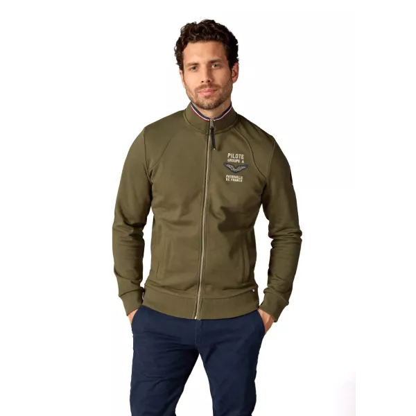 Sweat zippé au milieu, de couleur vert kaki.