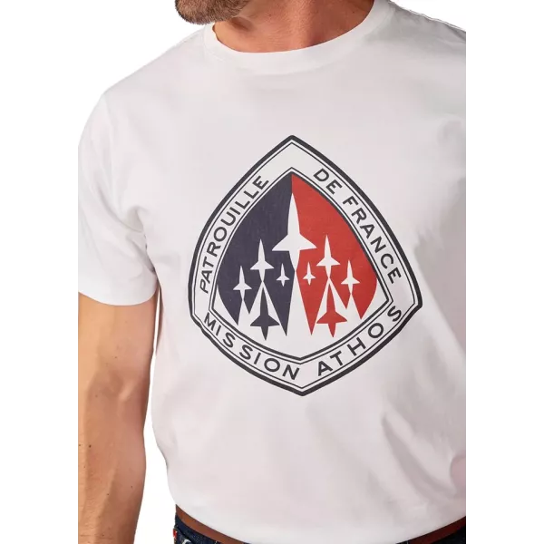 Visuel bleu-blanc-rouge symbolisant un vol en format de la Patrouille de France.