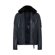 Patch ton sur ton brodé sur le bras droit et poche manche à la Française sur le bras gauche.