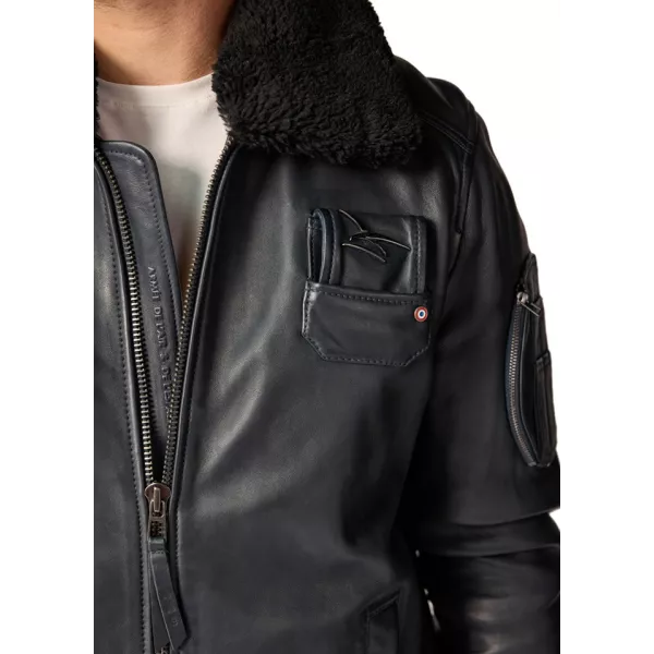 Poche poitrine avec l'épervier de l'armée de l'Air et de l'Espace en relief métallisé