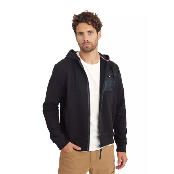 Fermeture éclaire centrale.