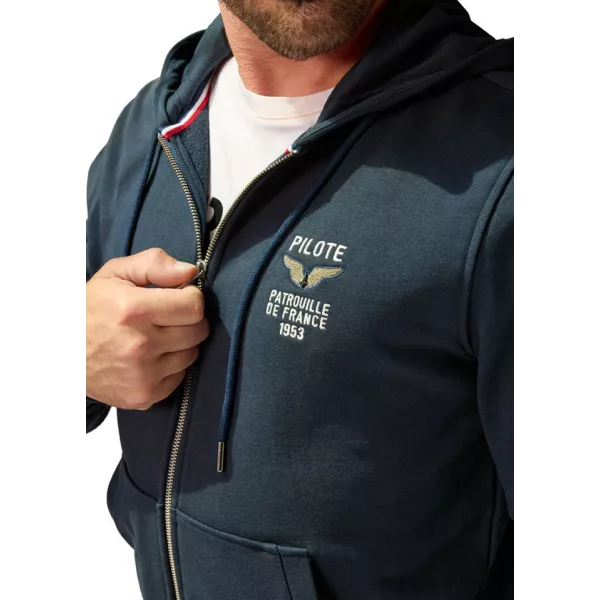 Broderie Patrouille de France sur le coeur avec les ailes de l'aviation.