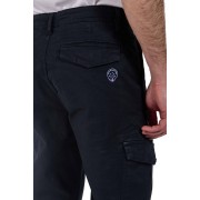 Petit patch "Patrouille de France" cousu sur la poche arrière.