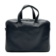 Malette en cuir noir avec logo Epervier embossé dans le cuir.