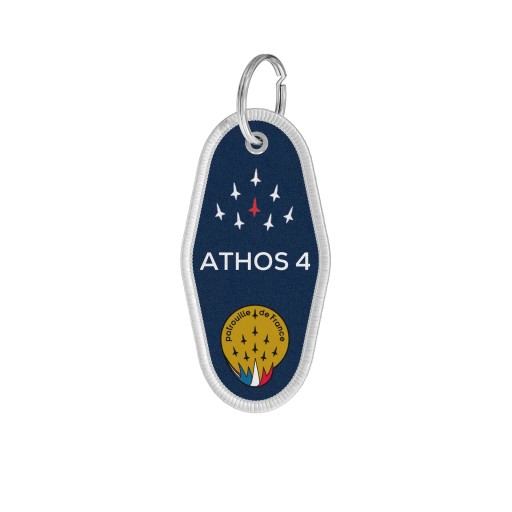 Porte-clé en tissu bleu avec le mot ATHOS 4 écrit en blanc
