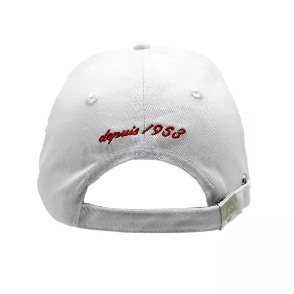 Broderie rouge à l'arrière avec l'inscription "Depuis 1953"