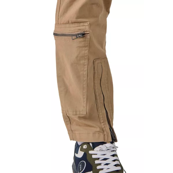 Ouverture zippée sur le bas de la jambe