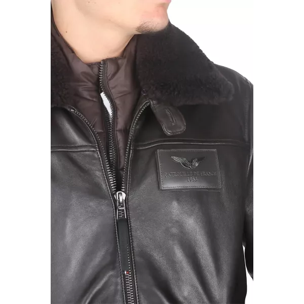 PAtch brodę en métal sur le coeur