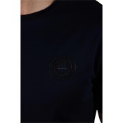 Patch ton sur ton, en relief, sur le coeur.