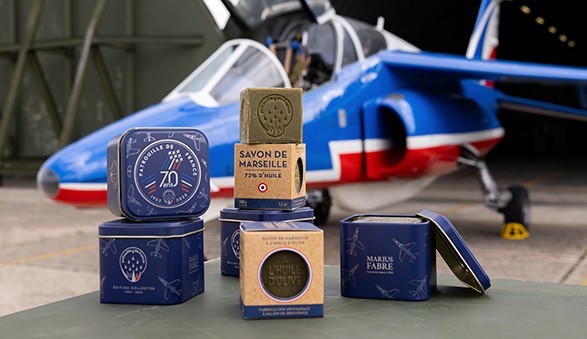 Soins et cosmétiques - Les produits de la vie quotidienne des aviateurs et aviatrices