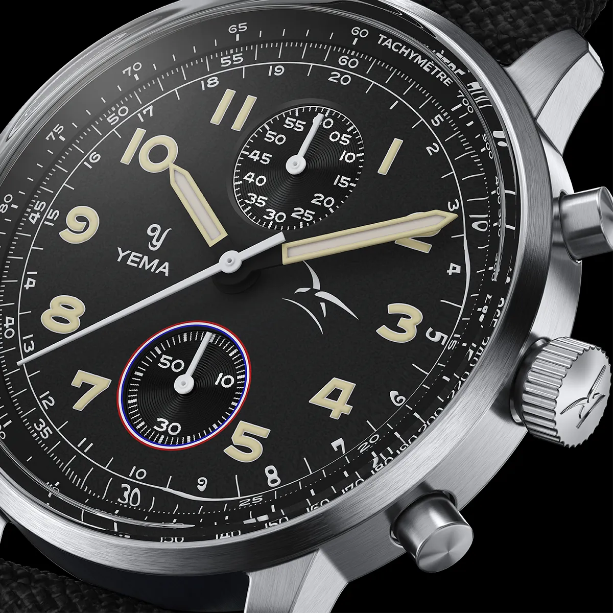 Montre chronographe YEMA avec cadran noir, chiffres beiges, sous-cadrans et bracelet en tissu noir