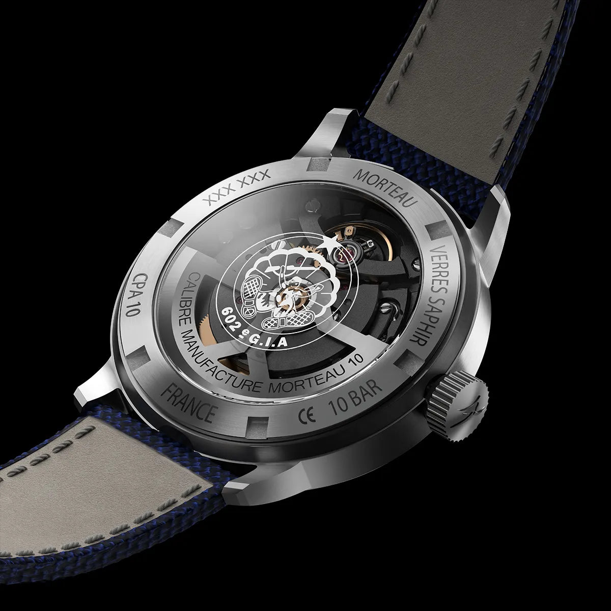Montre chronographe YEMA avec cadran noir, chiffres blanc, sous-cadrans et bracelet en tissu noir