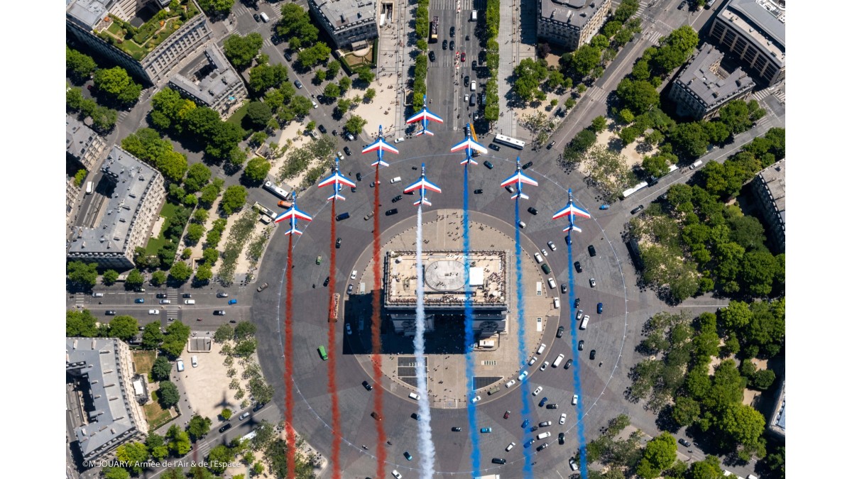 La boutique officielle en tournée sur les meetings aériens 2025 !